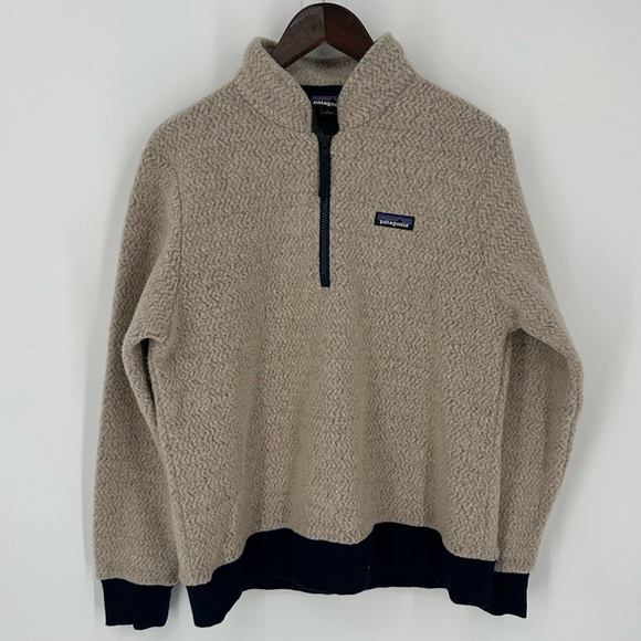 Patagonia Sweaters - Patagonia W's Woolyester Fleece Pullover in Oatmeal Heather Size Large